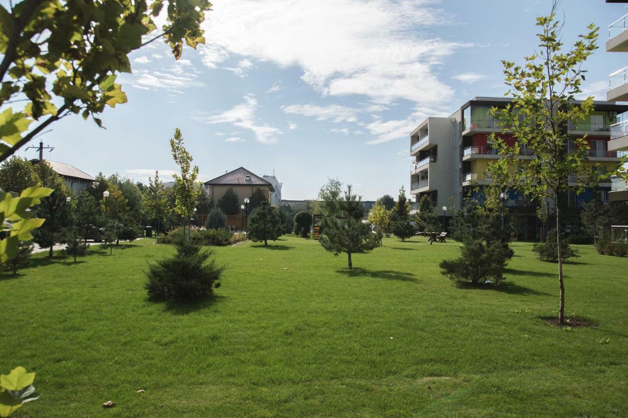 Airport Residence - Across From Otopeni Airport 외부 사진