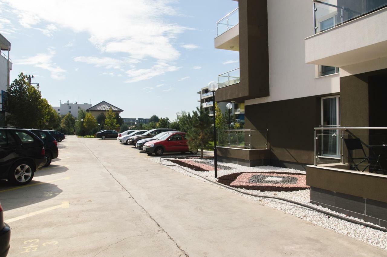 Airport Residence - Across From Otopeni Airport 외부 사진