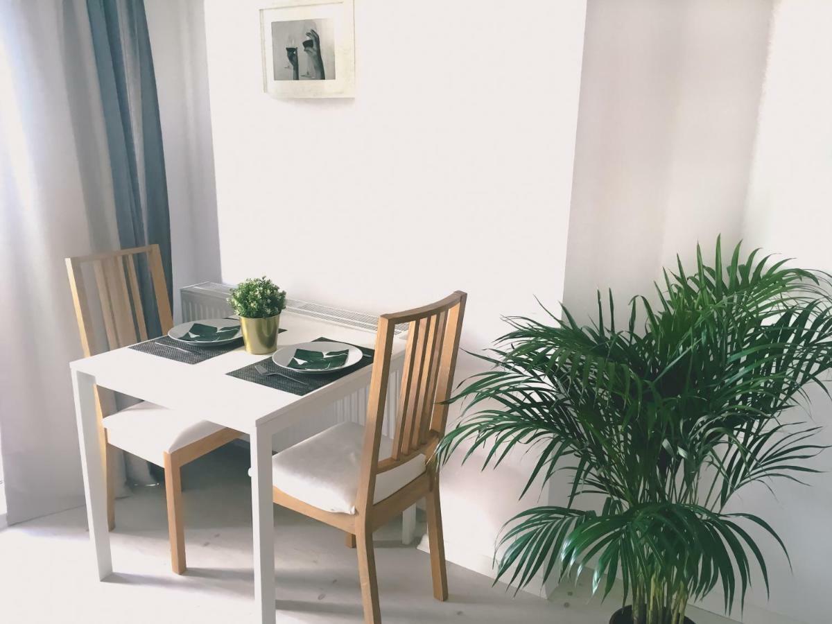 Airport Residence - Across From Otopeni Airport 외부 사진